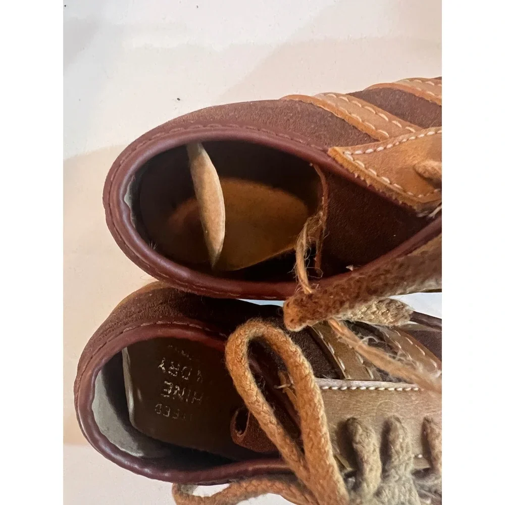 Vintage Mrs Day's Ideal Baby Shoe Co Brown Suede Sneakers 167 Size 2 Medium